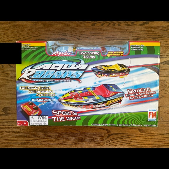 Aqua Racers- The Exciting Speed Boat R/C Toy- Two Speed Boats & Course- Open Box - Picture 10 of 13